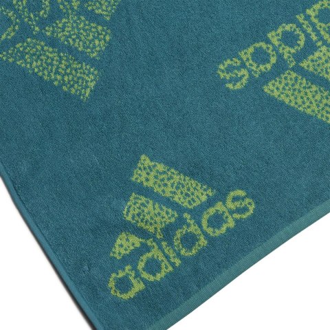 Ręcznik sportowy adidas Branded Must-Have Towel zielony IA7056 Adidas Ręcznik sportowy adidas Branded Must-Have Towel zielony IA7056 Adidas