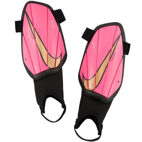 Nagolenniki Nike Charge SP2165 600 różowy M Nike Nagolenniki Nike Charge SP2165 600 różowy M Nike