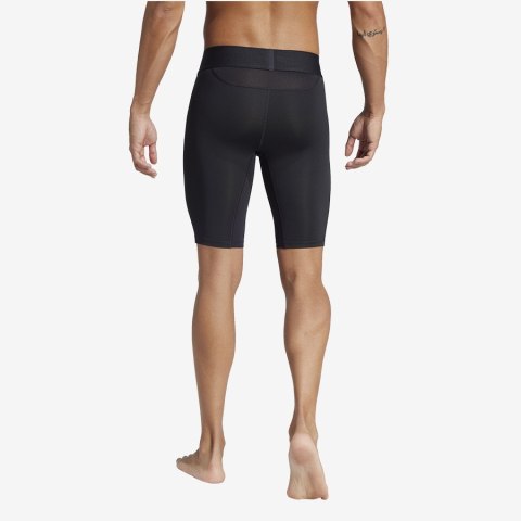 Spodenki adidas TechFit JP1477 czarny M Adidas