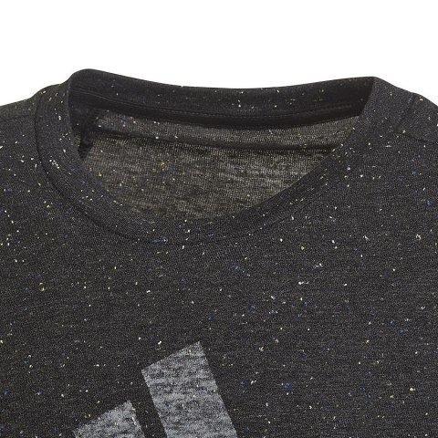 Koszulka adidas Badge of Sport Tee girls HM2646 czarny 152 cm Adidas Koszulka adidas Badge of Sport Tee girls HM2646 czarny 152 cm Adidas