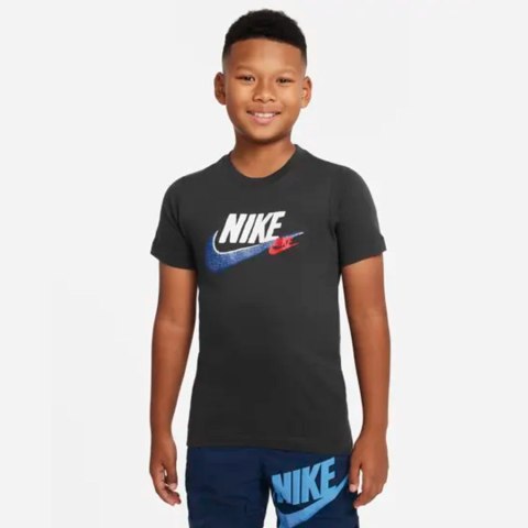 Koszulka Nike Sportswear SI SS Tee FD1201 070 grafitowy S (128-137cm) Nike Koszulka Nike Sportswear SI SS Tee FD1201 070 grafitowy S (128-137cm) Nike