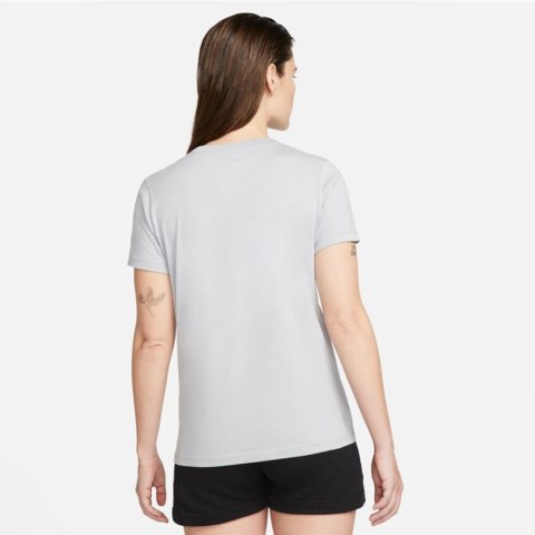 T-Shirt Nike Sportswear DN5878 063 szary M Nike T-Shirt Nike Sportswear DN5878 063 szary M Nike