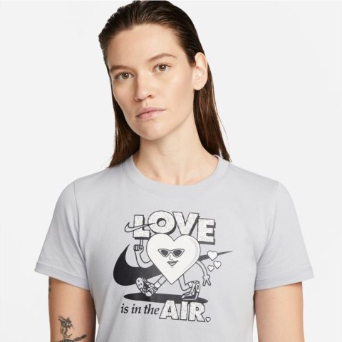 T-Shirt Nike Sportswear DN5878 063 szary M Nike T-Shirt Nike Sportswear DN5878 063 szary M Nike