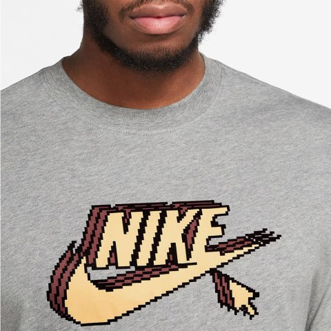 T-Shirt Nike Sportswear FD1296-063 szary XXL Nike T-Shirt Nike Sportswear FD1296-063 szary XXL Nike