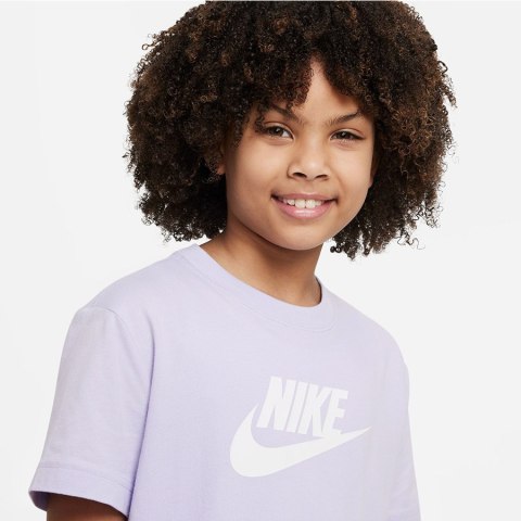 T-Shirt Nike Sportswear girls FD0928 536 fioletowy L (147-158cm) Nike T-Shirt Nike Sportswear girls FD0928 536 fioletowy L (147-158cm) Nike
