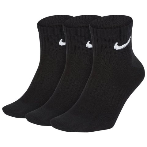 Skarpety Nike Everyday Lightweight Ankle SX7677 010 czarny 42-46 Nike Skarpety Nike Everyday Lightweight Ankle SX7677 010 czarny 42-46 Nike