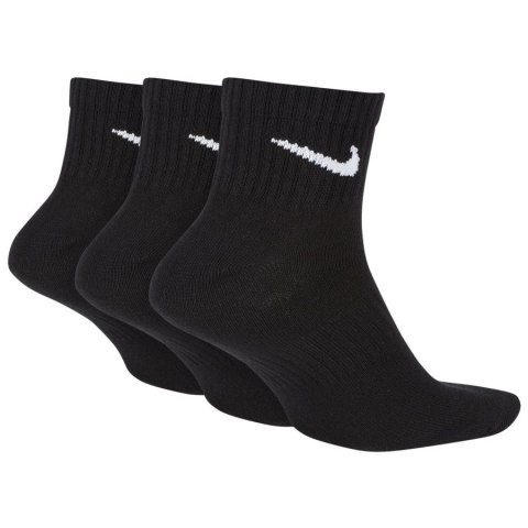 Skarpety Nike Everyday Lightweight Ankle SX7677 010 czarny 46-50 Nike Skarpety Nike Everyday Lightweight Ankle SX7677 010 czarny 46-50 Nike