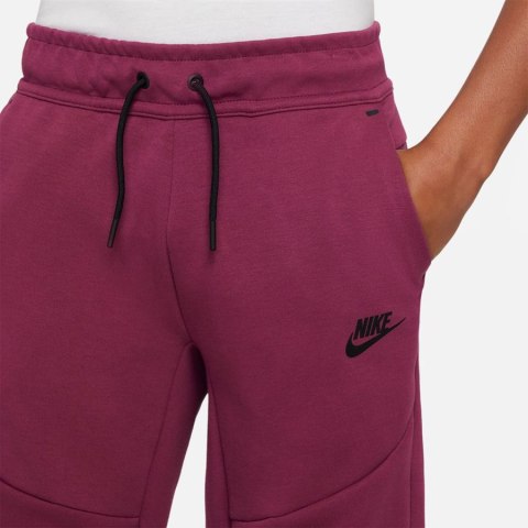 Spodnie Nike Sportswear Tech Flecce Jr CU9213 653 czerwony M(137-147cm) Nike