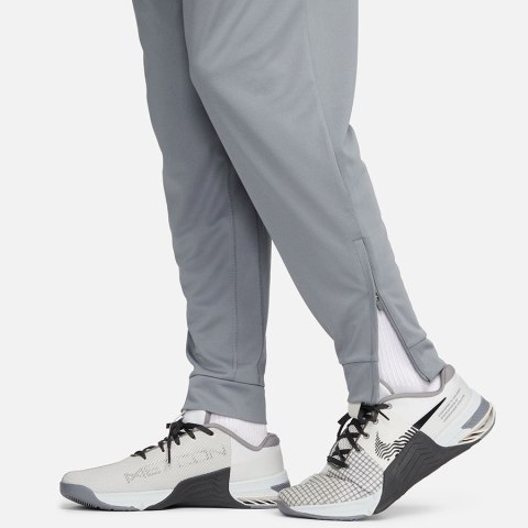 Spodnie Nike Totality FB7509-084 szary S Nike Spodnie Nike Totality FB7509-084 szary S Nike