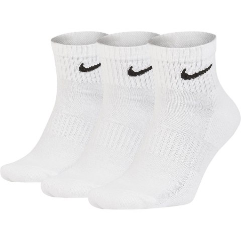 Skarpety Nike Everyday Cushioned Ankle 3 pary białe SX7667 100 Nike Skarpety Nike Everyday Cushioned Ankle 3 pary białe SX7667 100 Nike