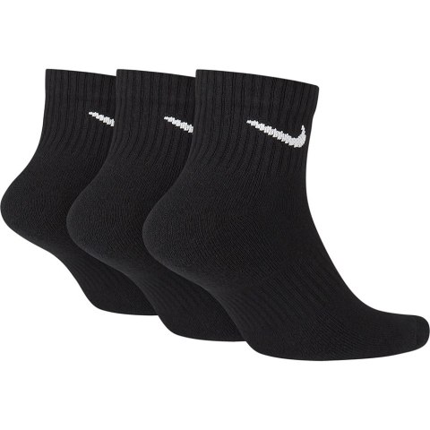 Skarpety Nike Everyday Cushioned Ankle 3 pary czarne SX7667 010 Nike Skarpety Nike Everyday Cushioned Ankle 3 pary czarne SX7667 010 Nike