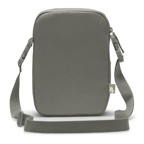 Saszetka Nike Heritage Crossbody Bag DB0456-320 zielony one size Nike Saszetka Nike Heritage Crossbody Bag DB0456-320 zielony one size Nike