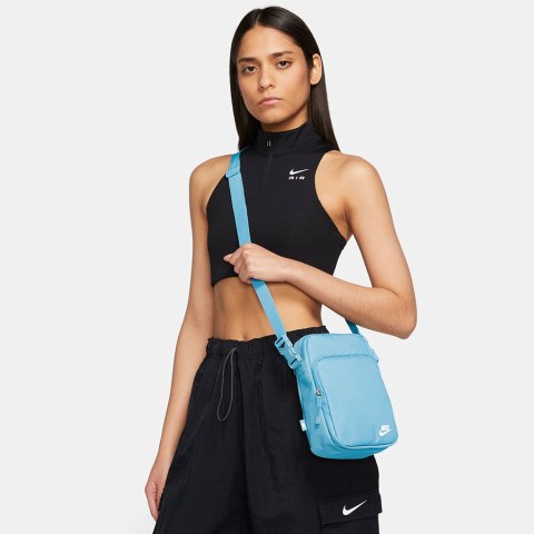 Saszetka Nike Heritage Crossbody Bag DB0456-407 niebieski one size Nike Saszetka Nike Heritage Crossbody Bag DB0456-407 niebieski one size Nike