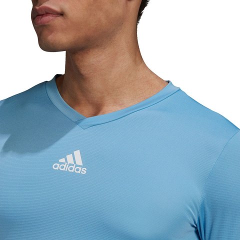 Koszulka męska adidas Team Base Tee jasnoniebieska GN7507 Adidas teamwear Koszulka męska adidas Team Base Tee jasnoniebieska GN7507 Adidas teamwear