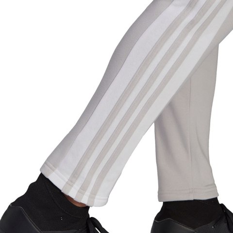 Spodnie męskie adidas Squadra 21 Sweat Pant jasnoszare GT6644 Adidas teamwear Spodnie męskie adidas Squadra 21 Sweat Pant jasnoszare GT6644 Adidas teamwear