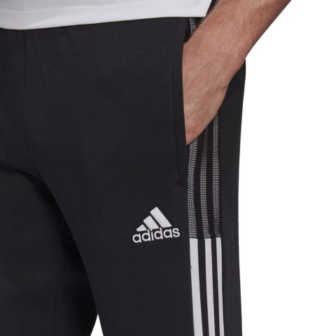 Spodnie męskie adidas Tiro 21 Sweat Pants czarne GM7336 Adidas teamwear Spodnie męskie adidas Tiro 21 Sweat Pants czarne GM7336 Adidas teamwear
