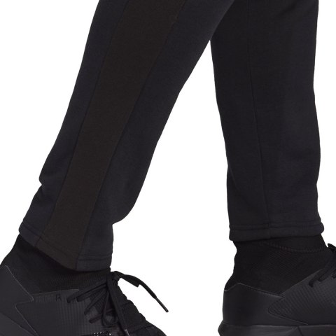 Spodnie męskie adidas Tiro 21 Sweat Pants czarne GM7336 Adidas teamwear Spodnie męskie adidas Tiro 21 Sweat Pants czarne GM7336 Adidas teamwear