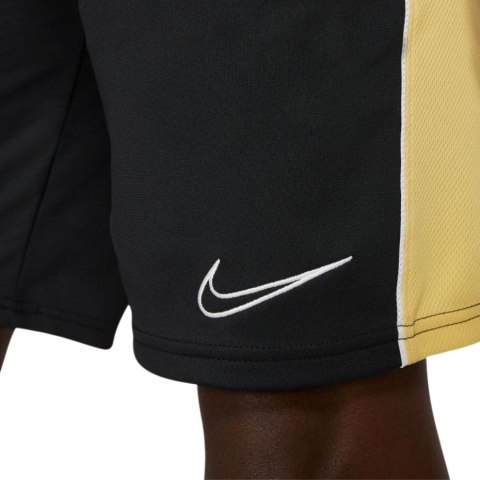 Spodenki męskie Nike NK Dry Academy M18 Short KZ FPJB czarno-żółte CZ0977 011 Nike Football Spodenki męskie Nike NK Dry Academy M18 Short KZ FPJB czarno-żółte CZ0977 011 Nike Football