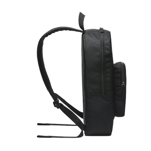 Plecak Nike Classic Kids' Backpack BA5928-010 12 L czarny Nike