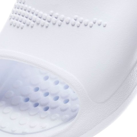 Klapki damskie Nike Victori One Slide białe CZ7836 100 Nike Klapki damskie Nike Victori One Slide białe CZ7836 100 Nike