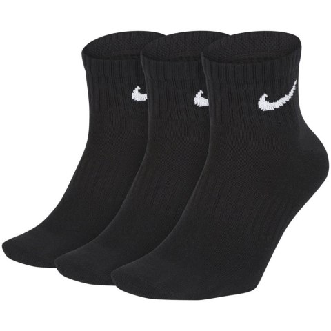Skarpety Nike Everyday Lightweight Ankle 3PR czarne SX7677 010 Nike Skarpety Nike Everyday Lightweight Ankle 3PR czarne SX7677 010 Nike