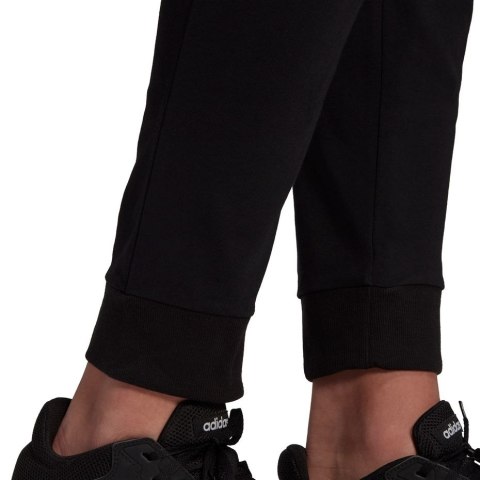 Spodnie męskie adidas Essentials Single czarne GK9226 Adidas Spodnie męskie adidas Essentials Single czarne GK9226 Adidas