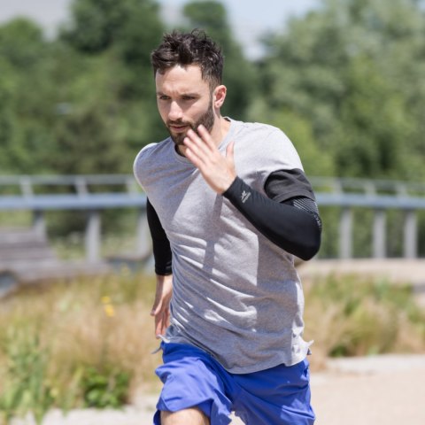 REEBOK RĘKAWY KOMPRESYJNE CZARNE L RRSL-13025 Reebok