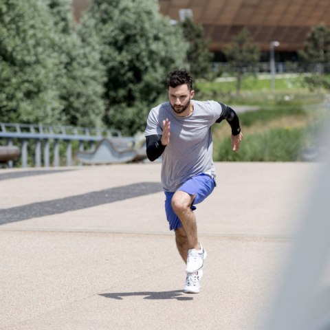 REEBOK RĘKAWY KOMPRESYJNE CZARNE L RRSL-13025 Reebok