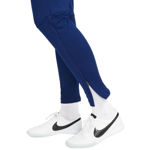Spodnie damskie Nike TF Academy Pant KPZ WW granatowe DC9123 492 Nike Football Spodnie damskie Nike TF Academy Pant KPZ WW granatowe DC9123 492 Nike Football