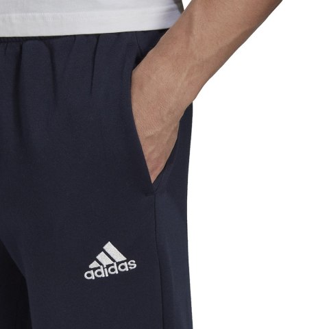 Spodnie męskie adidas Essentials Fleece Regular Tapered granatowe HL2231 Adidas Spodnie męskie adidas Essentials Fleece Regular Tapered granatowe HL2231 Adidas
