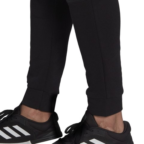 Spodnie męskie adidas Essentials BrandLove French Terry czarne HK0384 Adidas Spodnie męskie adidas Essentials BrandLove French Terry czarne HK0384 Adidas