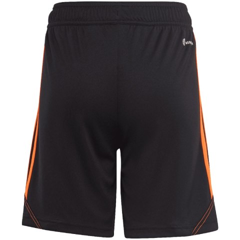 Spodenki dla dzieci adidas Tiro 23 Club Training czarno-pomarańczowe HZ0188 Adidas Spodenki dla dzieci adidas Tiro 23 Club Training czarno-pomarańczowe HZ0188 Adidas