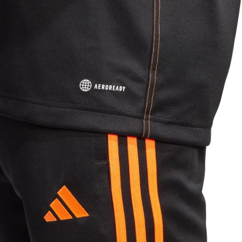 Bluza męska adidas Tiro 23 Club Training Top czarno-pomarańczowa HZ0182 Adidas Bluza męska adidas Tiro 23 Club Training Top czarno-pomarańczowa HZ0182 Adidas