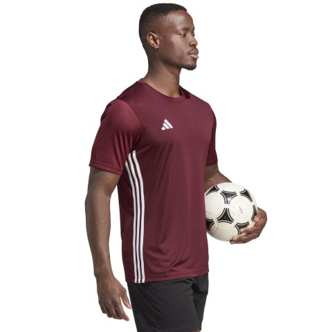 Koszulka męska adidas Tabela 23 Jersey bordowa IB4928 Adidas teamwear Koszulka męska adidas Tabela 23 Jersey bordowa IB4928 Adidas teamwear