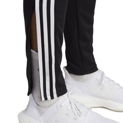 Spodnie męskie adidas Tiro 23 League Training czarne HS7230 Adidas teamwear Spodnie męskie adidas Tiro 23 League Training czarne HS7230 Adidas teamwear