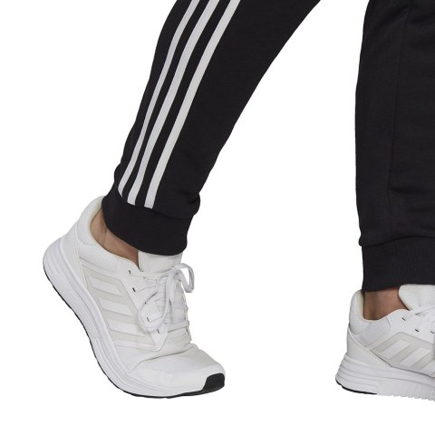 Spodnie męskie adidas Essentials Tapered Cuff 3 Stripes czarne GK8831 S Adidas
