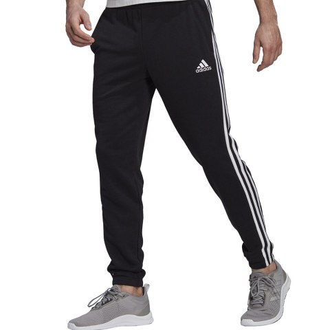 Spodnie męskie adidas Essentials Tapered Elasticcuff 3 Stripes Pant czarne GK8829 S Adidas