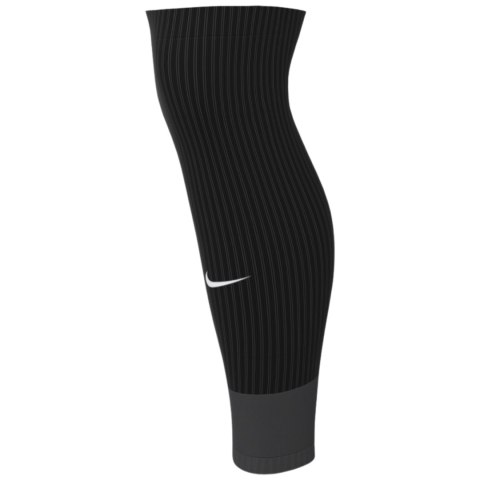 Rękawy piłkarskie Nike Matchfit Slevee Team/Strike SLV WC22 Team czarne CU6419 010/FQ8282 010 S/M Nike Team