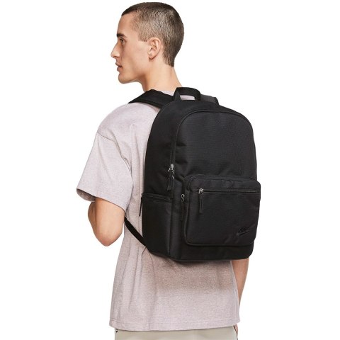 Plecak Nike Heritage Eugene Backpack czarny DB3300 010 Nike