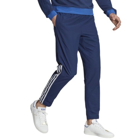 Spodnie męskie adidas Tiro 23 Competition Presentation granatowe HK8049 Adidas teamwear Spodnie męskie adidas Tiro 23 Competition Presentation granatowe HK8049 Adidas teamwear