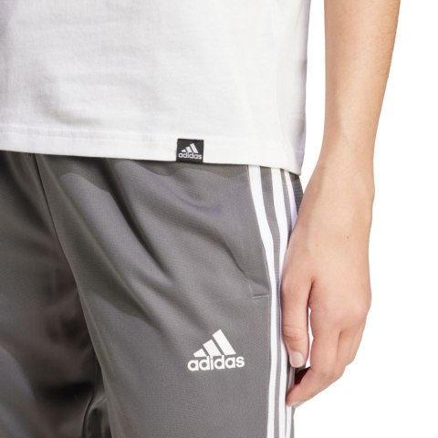 Koszulka damska adidas Xpress Logo biała IW5160 S Adidas