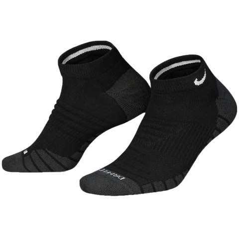 Skarpety Nike Everyday Max Cushioned czarne SX6964 010 Nike Skarpety Nike Everyday Max Cushioned czarne SX6964 010 Nike