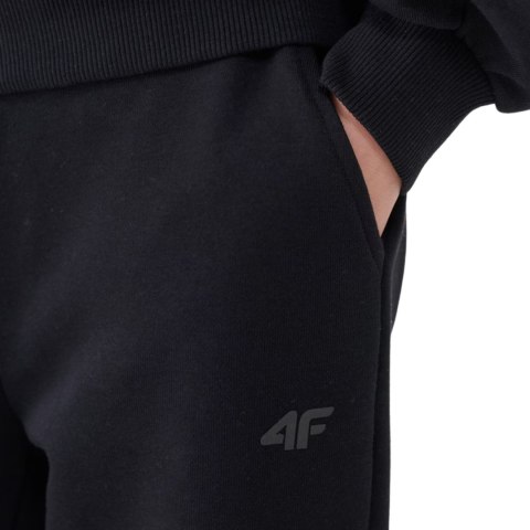 Spodnie dla dziewczynki 4F CAS F0950 głęboka czerń 4FJWSS25TTROF0950 20S 152cm 4F