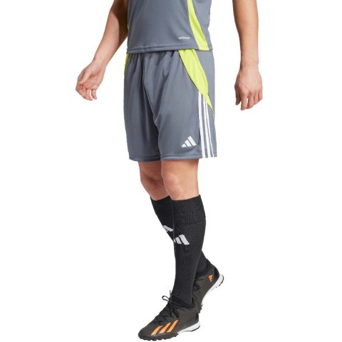 Spodenki męskie adidas Tiro 24 Training szare IV6940 Adidas teamwear Spodenki męskie adidas Tiro 24 Training szare IV6940 Adidas teamwear