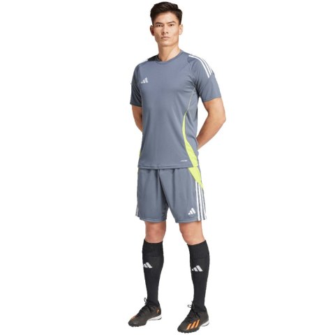 Spodenki męskie adidas Tiro 24 Training szare IV6940 Adidas teamwear Spodenki męskie adidas Tiro 24 Training szare IV6940 Adidas teamwear