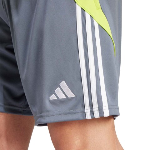 Spodenki męskie adidas Tiro 24 Training szare IV6940 Adidas teamwear Spodenki męskie adidas Tiro 24 Training szare IV6940 Adidas teamwear