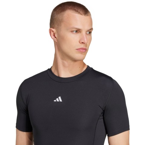 Koszulka męska adidas Techfit Short Sleeve Tee czarna JP4674 S Adidas teamwear