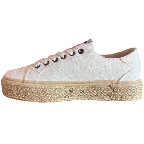 Buty damskie Lee Cooper białe LCW-24-44-2425LA Lee Cooper Buty damskie Lee Cooper białe LCW-24-44-2425LA Lee Cooper