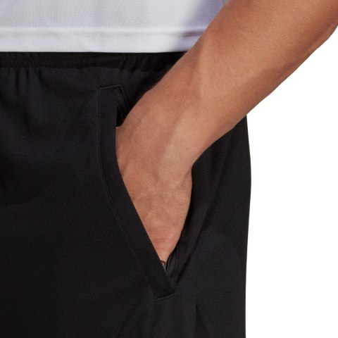 Spodenki męskie adidas Train Essentials Logo Training czarne IB8121 Adidas Spodenki męskie adidas Train Essentials Logo Training czarne IB8121 Adidas