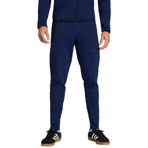 Spodnie męskie adidas Tiro 26 Travel Sweat Pant granatowe KF6073 2XL Adidas teamwear